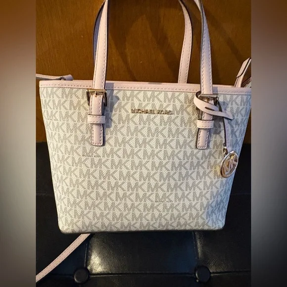 Michael Kors Jet Set Extra Small. - Picture 1 of 6